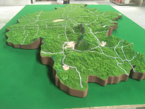 基本制作完成的地形模型圖片.jpg